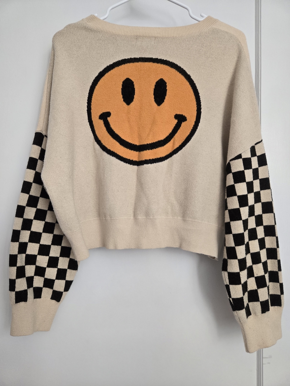 Smile Graphic Checkerboard Sleeve Cropped Cardigan - Beige/Orange